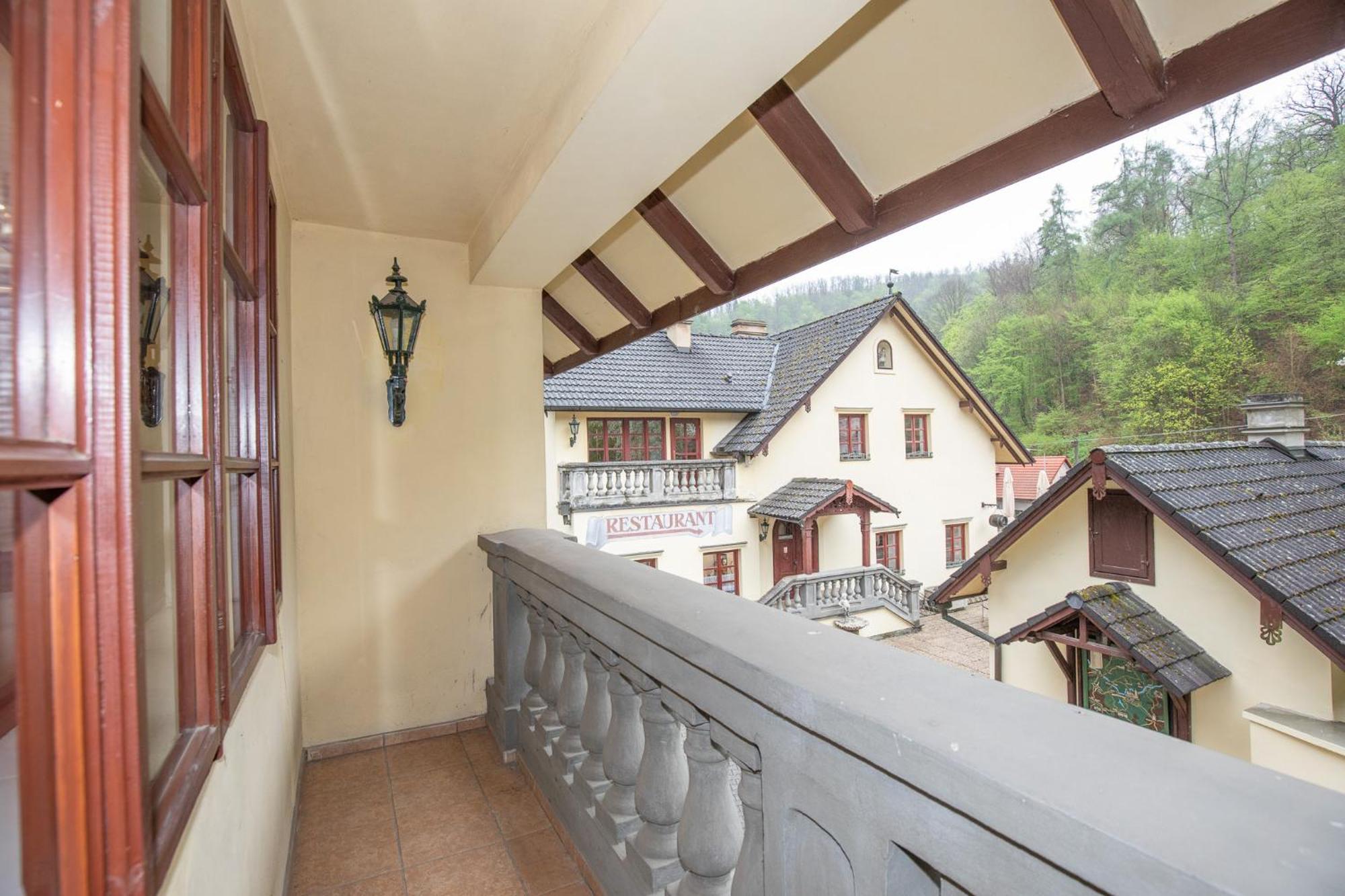 Resort U Jelena Křivoklát 외부 사진
