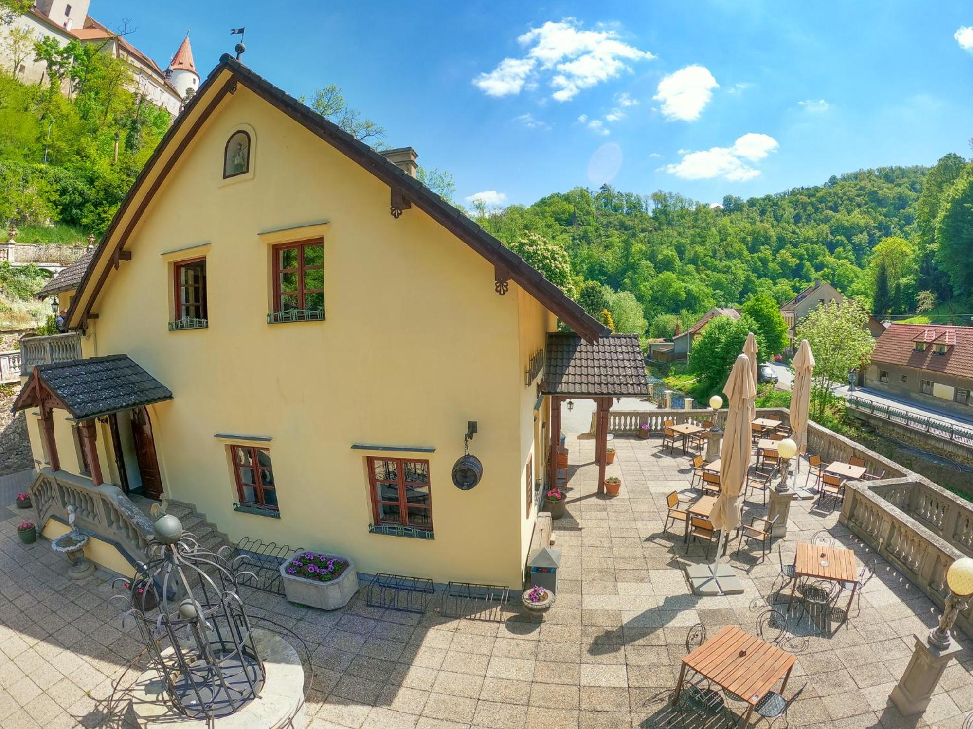 Resort U Jelena Křivoklát 외부 사진